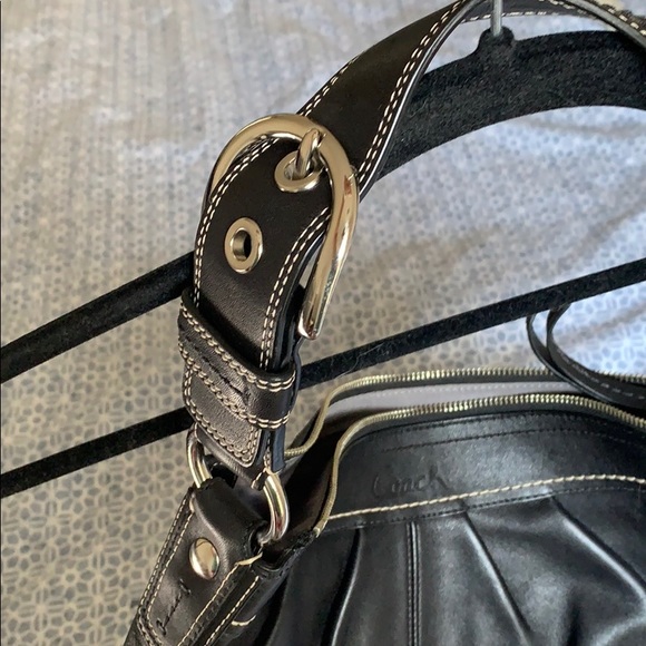 Coach purse - Picture 2 of 7